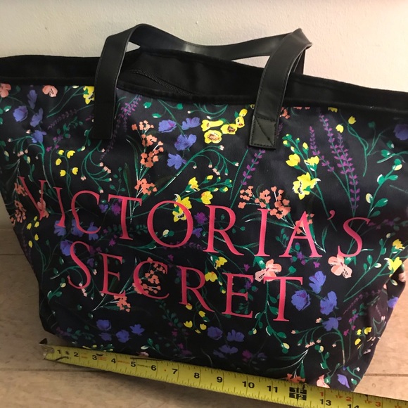 VIctoria Secret tote bag - Picture 7 of 10